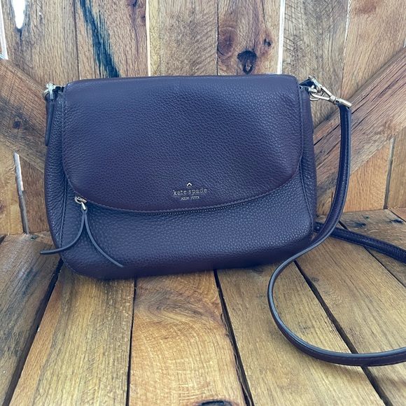 kate spade Handbags - Kate Spade Jackson Flap Shoulder
Bag W/ Crossbody Strap